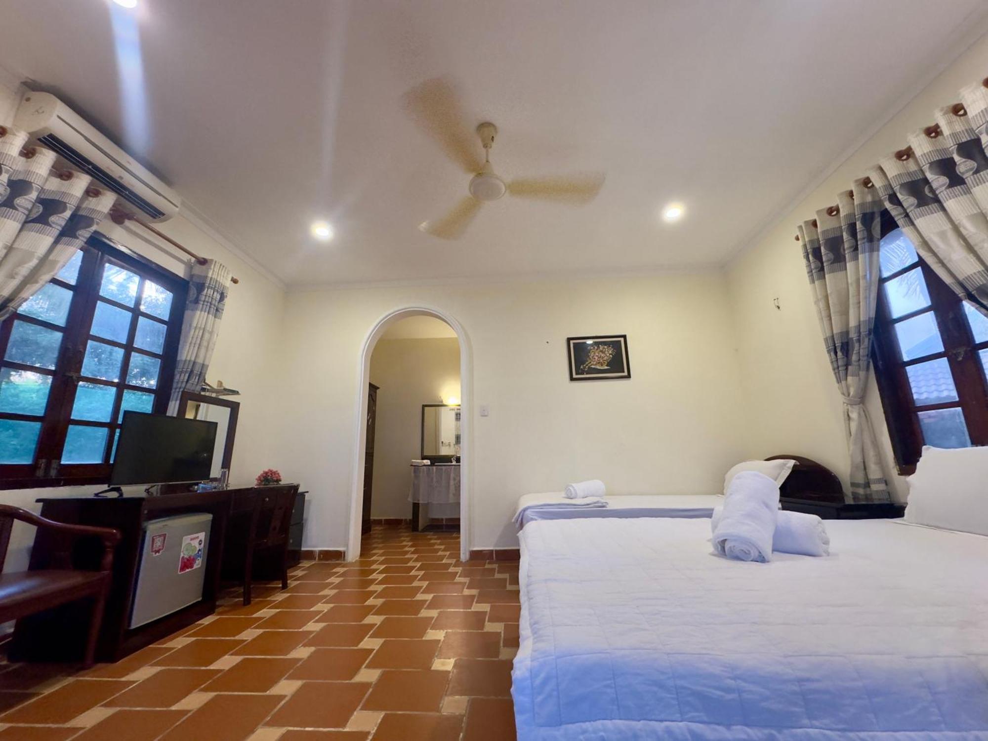Blue Sailing Resort - Canh Buom Xanh Xom Tram エクステリア 写真